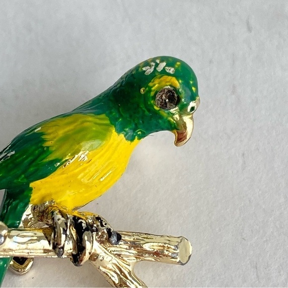 Vintage Parrot Bird Brooch Green Yellow Gold Tone 60s Pin Tiny Small - Picture 3 of 7